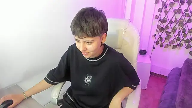 Nathaly ds online show from February 2026 08:41:02 PM