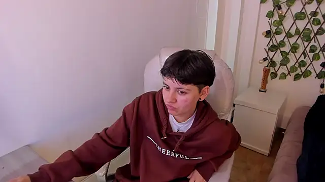 Nathaly ds online show from October 2025 07:37:01 PM