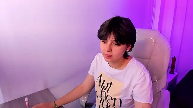 Nathaly ds online show from February 2026 07:22:01 PM