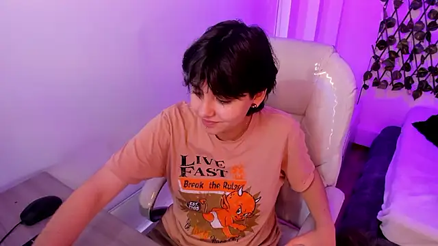 Nathaly ds online show from February 2026 07:12:01 PM