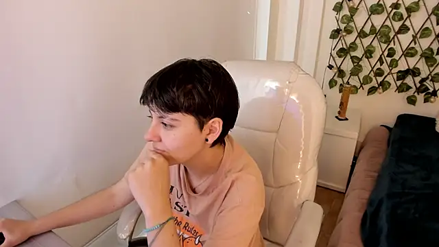 Nathaly ds online show from November 2025 07:08:02 PM