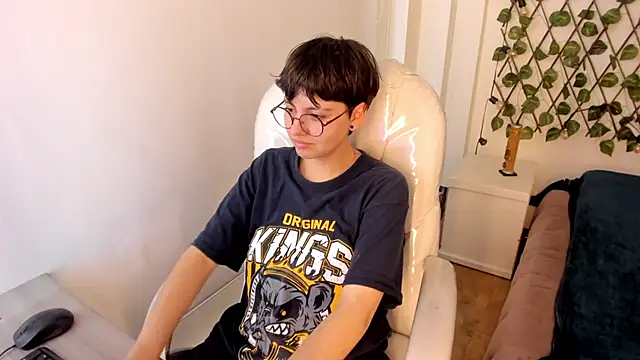 Nathaly ds online show from November 2025 07:51:01 PM