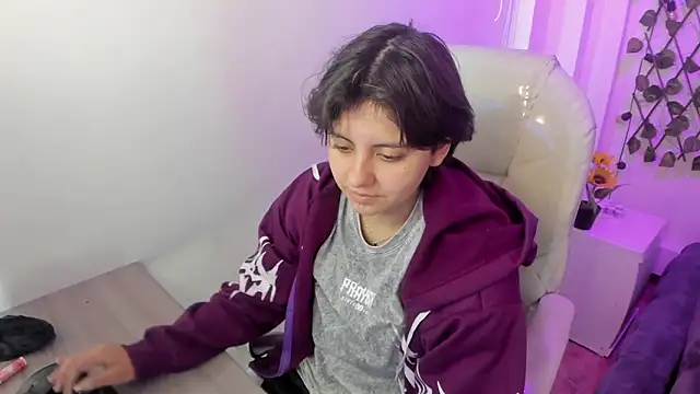 Nathaly ds online show from February 2026 08:21:01 PM