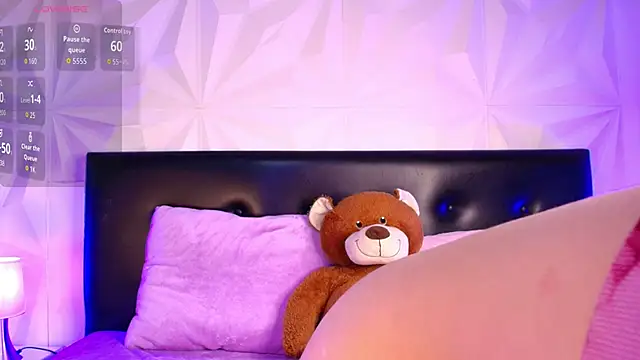 Cherrylionn online show from October 2025 04:25:02 AM