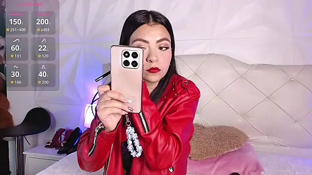Snapshot of Cherrylionn chatting on June 2026 01:00:02 PM Cherrylionn online show from June 2026 01:00:02 PM
