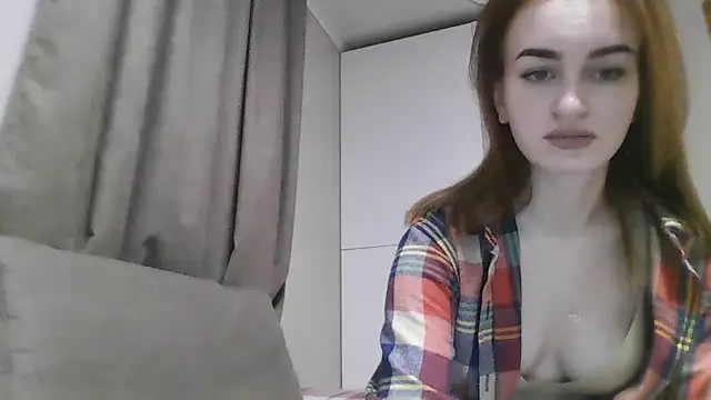 Requellia online show from November 2025 09:58:02 PM