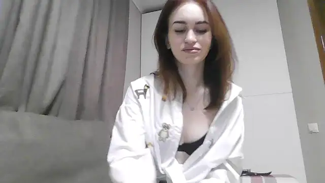 Requellia online show from December 2025 12:00:01 PM