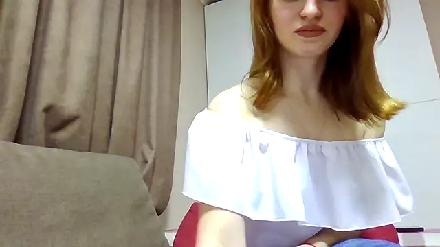 Snapshot of Requellia chatting on October 2025 09:54:01 PM Requellia online show from October 2025 09:54:01 PM