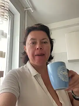 Kiravix online show from October 2025 07:43:02 AM