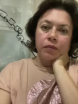 Kiravix online show from October 2025 07:15:02 PM