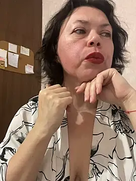 Kiravix online show from March 2026 06:55:01 PM