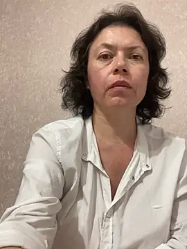 Kiravix online show from May 2026 08:25:01 PM