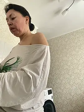 Snapshot of Kiravix chatting on February 2026 08:37:02 AM Kiravix online show from February 2026 08:37:02 AM