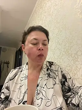 Kiravix online show from October 2025 04:53:01 PM