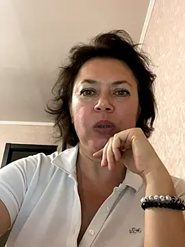 Kiravix online show from September 2025 12:22:02 PM