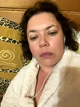 Kiravix online show from September 2025 08:26:01 PM