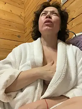 Kiravix online show from March 2026 09:31:01 PM