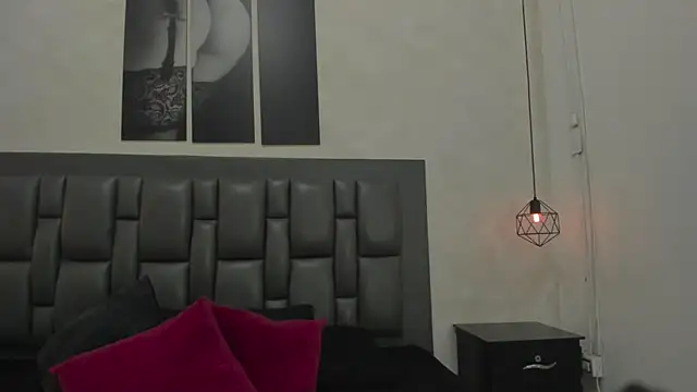 dakota roussee online show from March 2026 12:19:02 PM