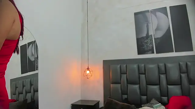 dakota roussee online show from September 2025 12:22:02 PM