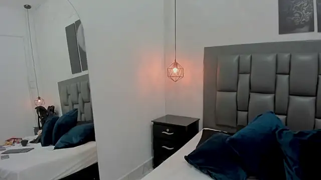 dakota roussee online show from November 2025 12:28:01 PM