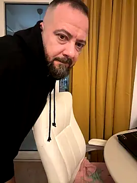 DavidMaros online show from October 2025 04:58:02 AM