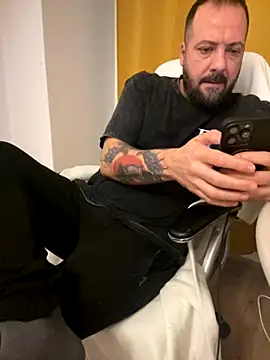 DavidMaros online show from November 2025 03:23:02 AM