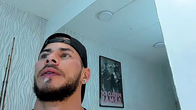 dylan jacobx online show from May 2026 01:33:01 AM