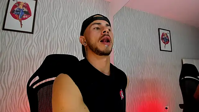 dylan jacobx online show from November 2025 03:05:02 AM