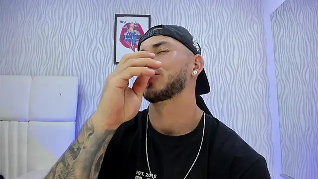 dylan jacobx online show from December 2025 03:23:01 AM