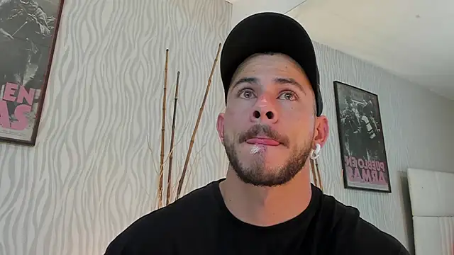 dylan jacobx online show from June 2026 03:17:02 AM