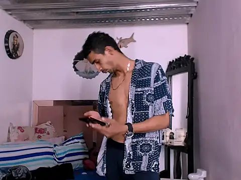 Snapshot of Bruno_Hallss chatting on November 2025 02:44:02 AM Bruno Hallss online show from November 2025 02:44:02 AM