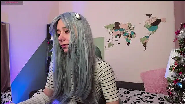 meomeee online show from December 2025 04:45:02 PM