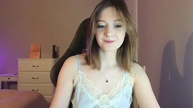 Snapshot of white_liillyy chatting on April 2026 08:50:02 PM white liillyy online show from April 2026 08:50:02 PM