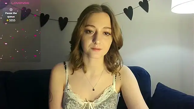 white liillyy online show from February 2026 09:24:01 PM