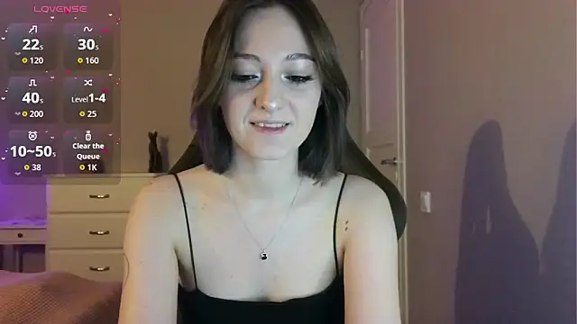 Snapshot of white_liillyy chatting on May 2026 09:15:02 PM white liillyy online show from May 2026 09:15:02 PM