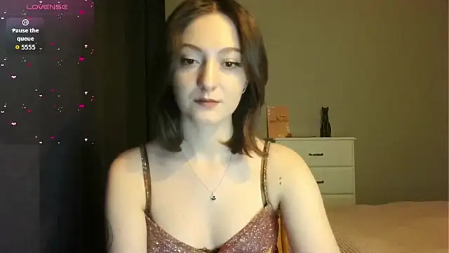 white liillyy online show from February 2026 07:38:02 PM