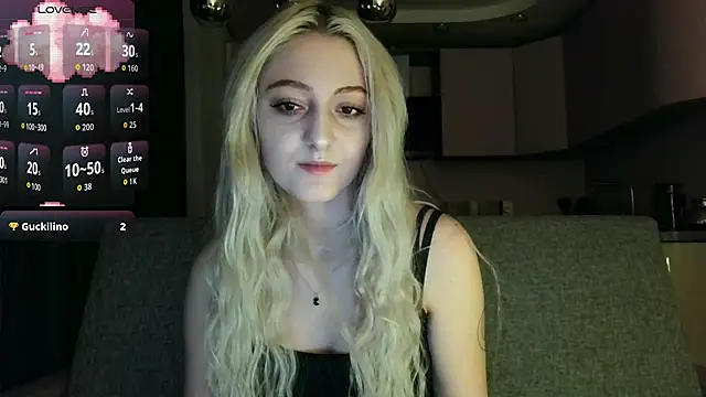 Snapshot of white_liillyy chatting on October 2025 06:54:02 PM white liillyy online show from October 2025 06:54:02 PM