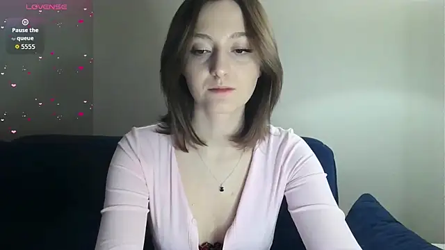 white liillyy online show from March 2026 08:03:02 PM