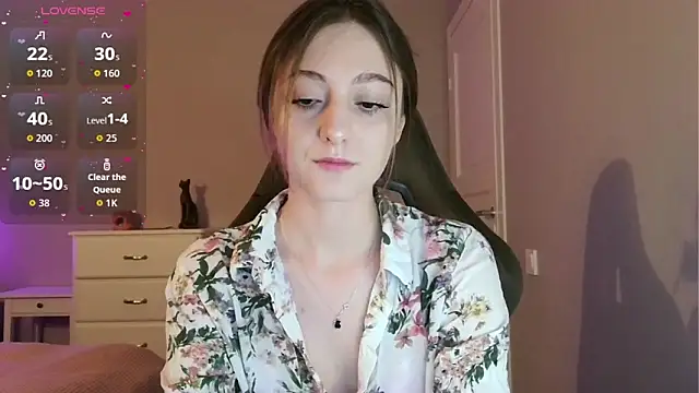 white liillyy online show from June 2026 09:23:01 PM