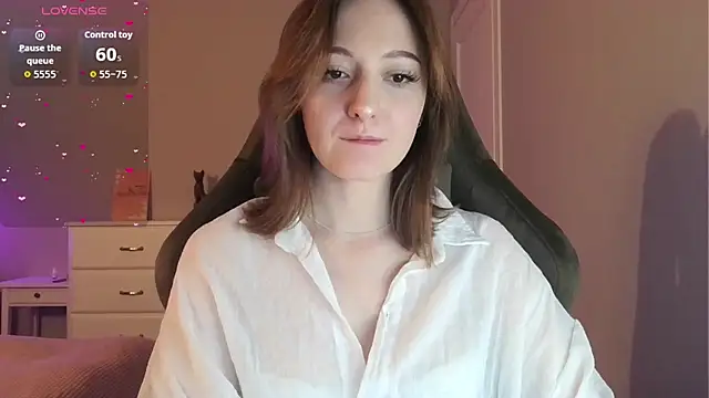 white liillyy online show from April 2026 08:47:02 PM