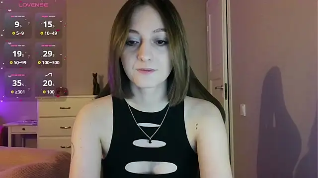 Snapshot of white_liillyy chatting on May 2026 09:53:01 PM white liillyy online show from May 2026 09:53:01 PM