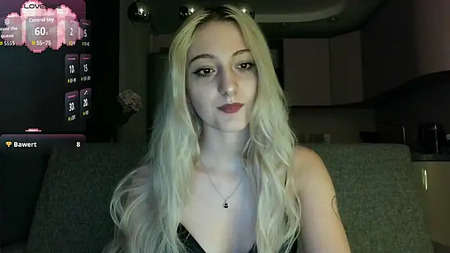 Snapshot of white_liillyy chatting on September 2025 09:57:02 PM white liillyy online show from September 2025 09:57:02 PM