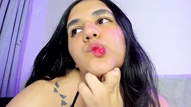OnlyCurvySofi online show from October 2025 12:31:02 AM