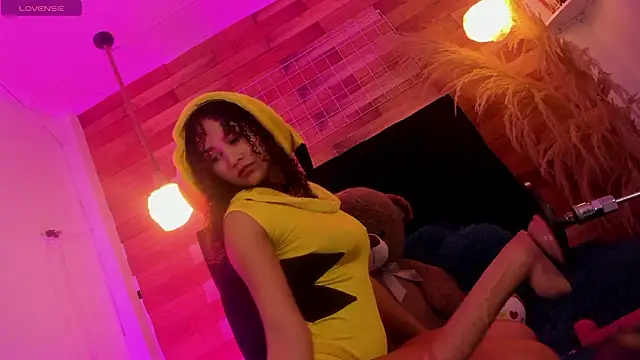 Snapshot of Emily_brown04 chatting on February 2026 11:43:02 AM Emily brown04 online show from February 2026 11:43:02 AM