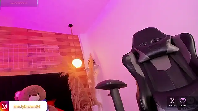 Snapshot of Emily_brown04 chatting on February 2026 11:29:01 AM Emily brown04 online show from February 2026 11:29:01 AM