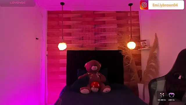 Snapshot of Emily_brown04 chatting on February 2026 04:06:02 PM Emily brown04 online show from February 2026 04:06:02 PM