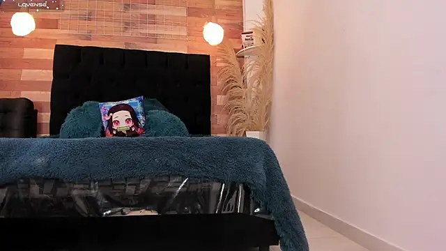 Snapshot of Emily_brown04 chatting on January 2026 11:06:02 AM Emily brown04 online show from January 2026 11:06:02 AM