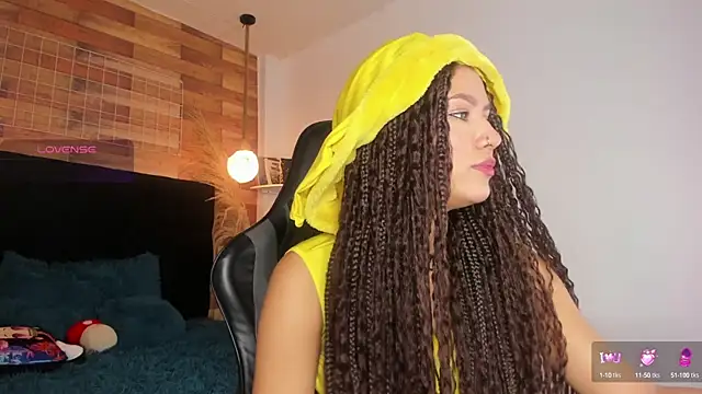 Emily brown04 online show from October 2025 01:12:01 PM