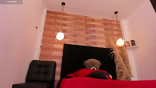 Snapshot of Emily_brown04 chatting on December 2025 11:14:01 AM Emily brown04 online show from December 2025 11:14:01 AM