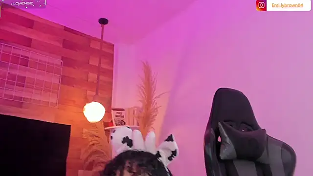 Snapshot of Emily_brown04 chatting on January 2026 02:09:02 PM Emily brown04 online show from January 2026 02:09:02 PM